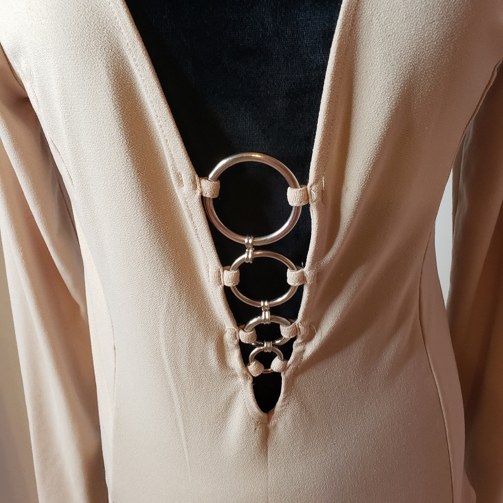 Forever 21 plunging o-ring Bodysuit - Picture 2 of 8
